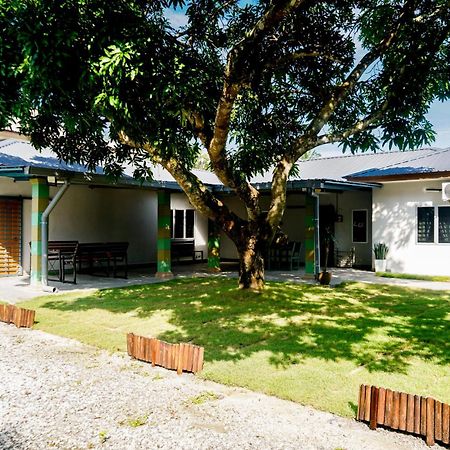 Rembau Adorable 3-Bedroom Home With Pool, Wi-Fi And Bbq מראה חיצוני תמונה